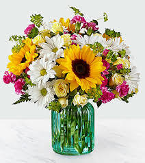 Sunlit Meadow Fresh / green vase