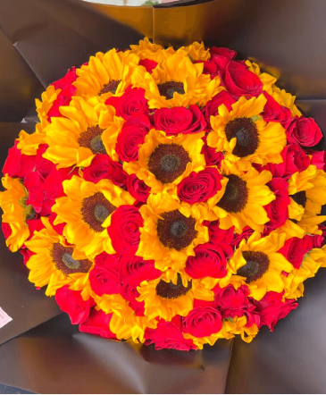 Sunlit Symphony Bouquet  in Arlington Heights, IL | VJ Florals Arlington Heights