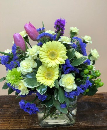 SUNNY DAY BOUQUET ARRANGEMENT  in Springfield, VT | WOODBURY FLORIST