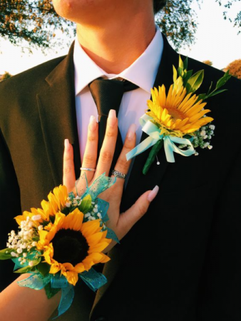 where to buy prom corsage and boutonniere