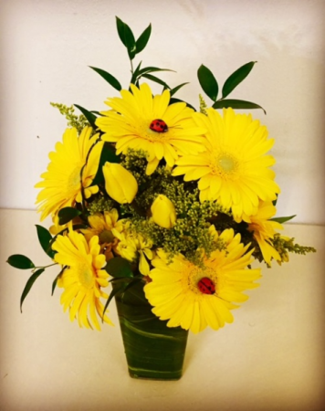 Sunny Days! Yellow Tone Contemporary Floral Designs