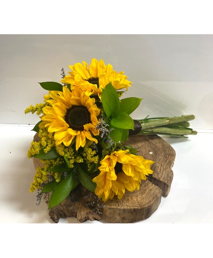 Sunny Hand-tied bouquet