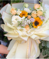 Sunny peach rose Bouquet     Hand tied bouquet