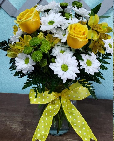 Sunny Sentiments Bouquet in Destrehan, LA | Plantation Decor Sunny Sentiments Bouquet in Destrehan, LA | Plantation Decor