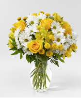 Sunny Sentiments Bouquet with 5 Yellow Roses