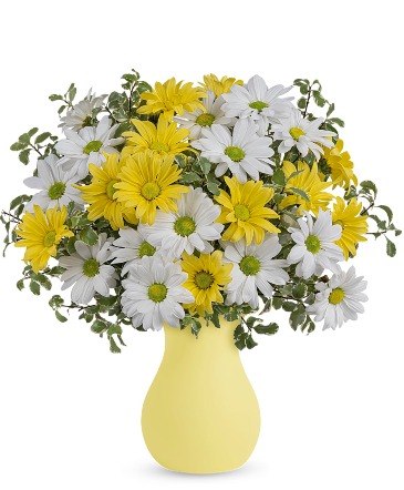 Sunny Smiles T42-1 in Fort Worth, TX | DAVIS FLORAL DESIGNS Sunny Smiles T42-1 in Fort Worth, TX | DAVIS FLORAL DESIGNS