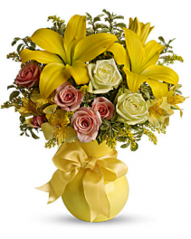Sunny Smiles Vase Arrangement