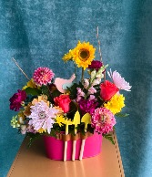 SUNNY SUMMER GARDENER FLOWER ARRANGEMENT