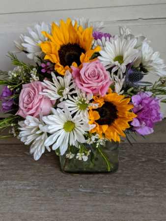 Sunny Vase Fresh Arrangement