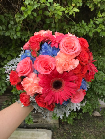 Sunset Clutch Bouquet In Bakersfield Ca Log Cabin Florist