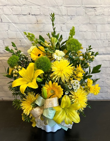 Sunshine for Days Basket Arrangement in Carthage, MO | Blossom & Bloom Floral