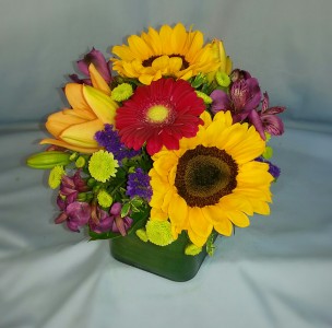 Sunshine Fresh Bouquet mixed arrangement