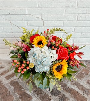 Sunshine & Good Vibes Floral arrangement