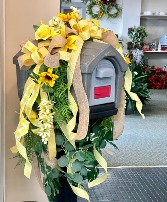 Sunshine Mailbox  Saddle Forever living florals.