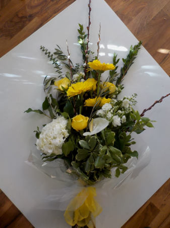 Sunshine Smiles Premium Bouquet