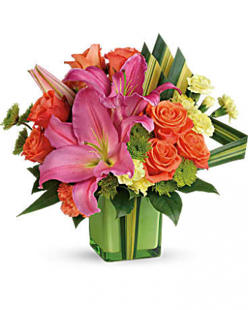 SUNSHINE SQUARE Vase Arrangement
