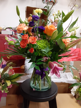 surprise to see me vase arrangement for all occasion