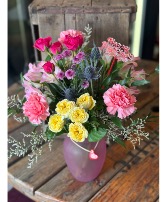 SWAK(sealed with a kiss)  Vase arrangement 