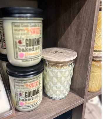 Swan Creek Candles  in Delphos, OH | Ivy Hutch Flowers and Gifts