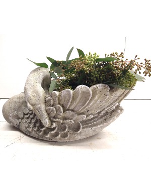 Swan Planter Concrete 