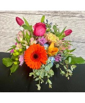 Sweeet summer time mixed fresh arrangemnt