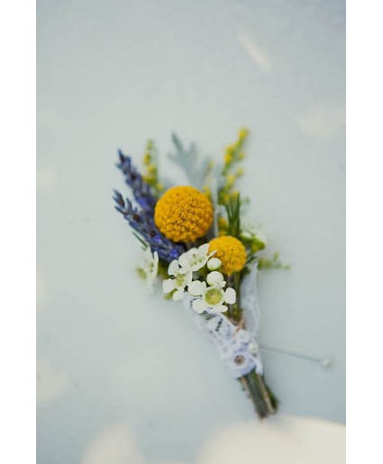 Sweet and Simple Boutonniere