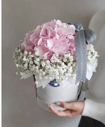 Sweet Baby Girl in Vacaville, CA | Vior Floral Art Sweet Baby Girl in Vacaville, CA | Vior Floral Art
