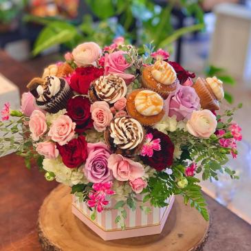 Sugar Blossom Luxury in Lauderhill, FL | BLOSSOM STREET FLORIST Sugar Blossom Luxury in Lauderhill, FL | BLOSSOM STREET FLORIST