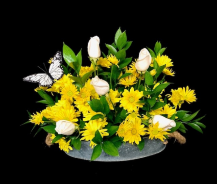 Sweet Country Times White & Yellow Floral in Metal Oval Tray