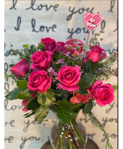 Sweet Heart Bouquet  Hot Pink Long Stem Roses