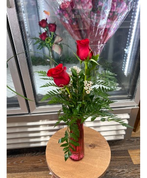 Sweet Love Valentines Roses Arrangement