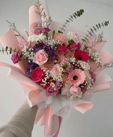 Sweet mix in Oakland, CA | The Love Stop Flowers & Gifts Sweet mix in Oakland, CA | The Love Stop Flowers & Gifts