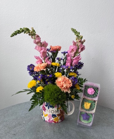 Sweet Mom gift Set  in La Grande, OR | FITZGERALD FLOWERS