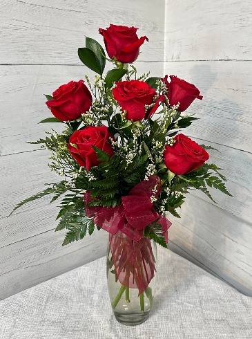 SWEET SIX ROSE BOUQUET Any Occassion in Lewiston, ME | BLAIS FLOWERS & GARDEN CENTER