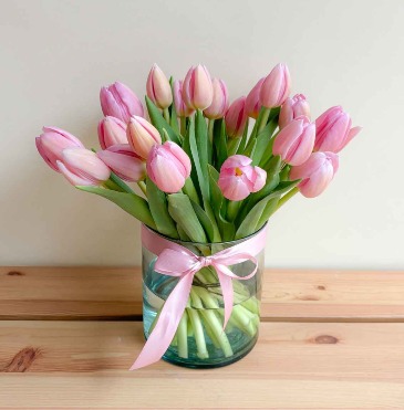 Sweet Spring Tulip Bouquet in Vacaville, CA | Vior Floral Art Sweet Spring Tulip Bouquet in Vacaville, CA | Vior Floral Art