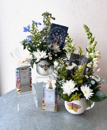 Sweet Surprises Gift Set  in La Grande, OR | FITZGERALD FLOWERS