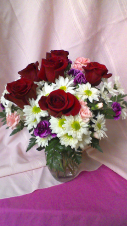 B03 Sweet Surprises Vase arrangement of Daisies, Roses,Mini- Carnations, and