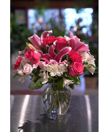 Sweet Surrender Locally Grown Lilies  in South Milwaukee, WI | PARKWAY FLORAL INC.