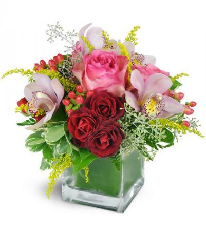 Sweet Thoughts All-Around Floral Arrangement