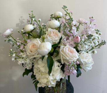 Sweet unique Cut bouquet or vase arrangement in Northport, NY | Hengstenberg's Florist