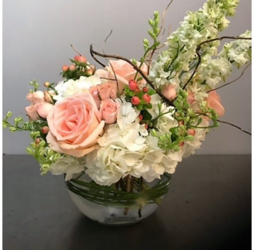 Blushing Blooms Everyday in Bend, OR | Wild Poppy Florist