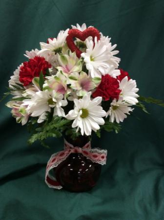 Sweetheart  Daisy Delight Vase arrangement