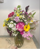 Sweetheart Spring Arrangment 