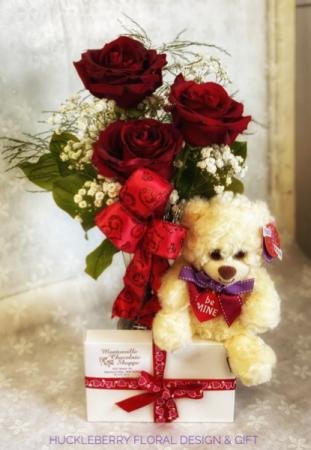 Sweetheart Trio Roses and gifts