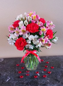 Sweetheart Vase Exclusively at Mom & Pops