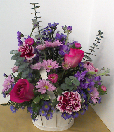 Sweetly Spring Basket SWE