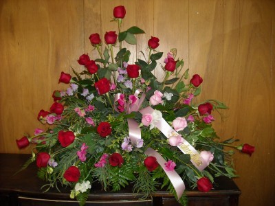 Sweetpea and Roses Sympathy Arrangement