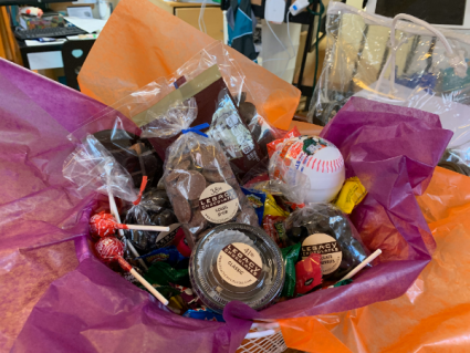 Sweets Basket Gift
