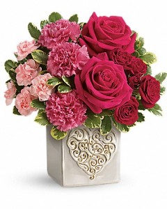 Teleflora's Swirling heart bouquet Cube arrangement-fresh