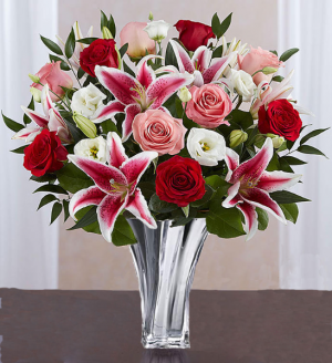Swirling Romance Shop Exclusive in Fort Worth, TX | DAVIS FLORAL DESIGNS Swirling Romance Shop Exclusive in Fort Worth, TX | DAVIS FLORAL DESIGNS